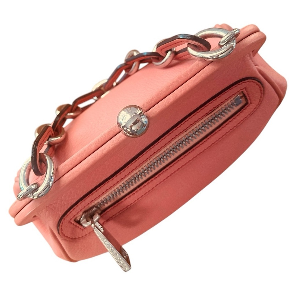 Marc Jacobs Classic Coral Pebbled Leather Kiss-Lock Frame Bag with Chain Strap - Picture 4 of 11